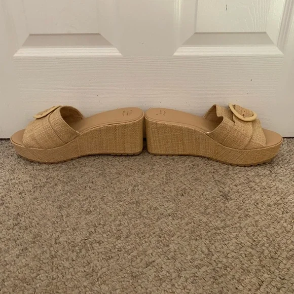 a new day Women's Tan Wedge Sandals Size 11 - Picture 2 of 7